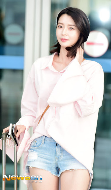 오늘자 떠오르는 몸매 퀸의 공항사진 | 인스티즈