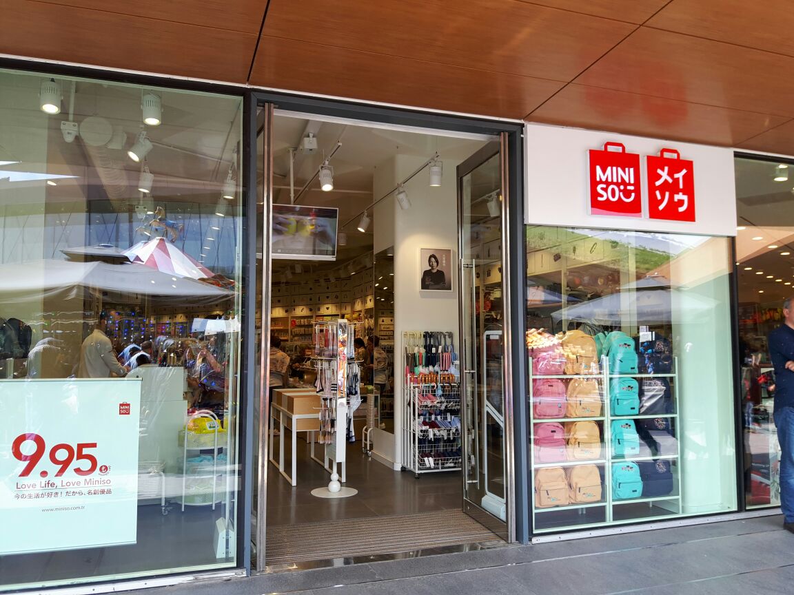 Miniso Japan Magazasi Birpembesever