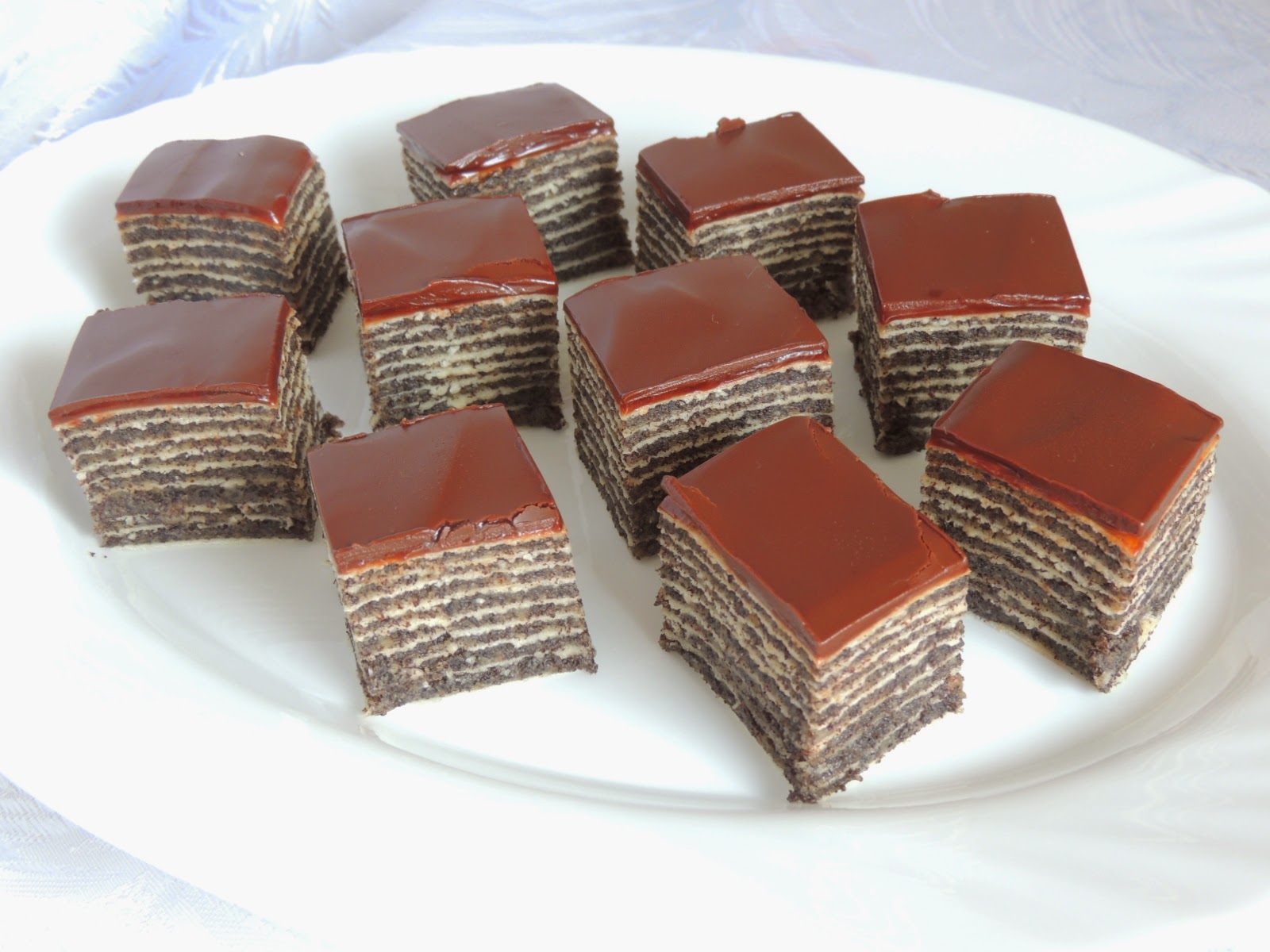 Chocolate cake with readymade barks