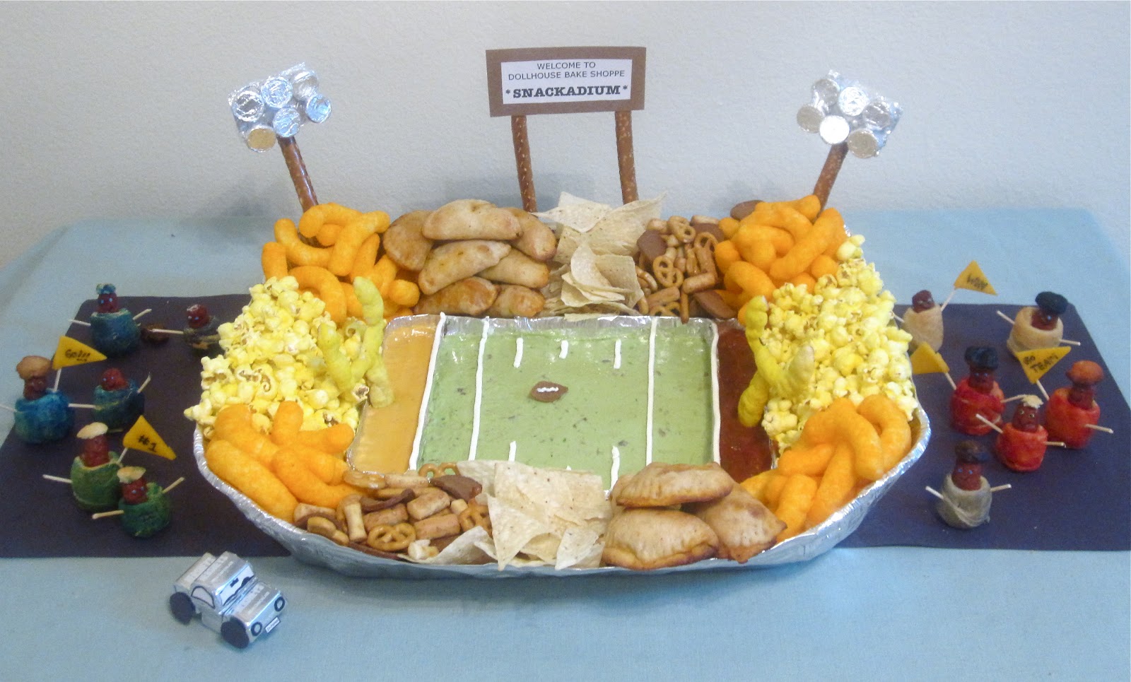 Edible Football Stadium "Snackadium"! The Lindsay Ann