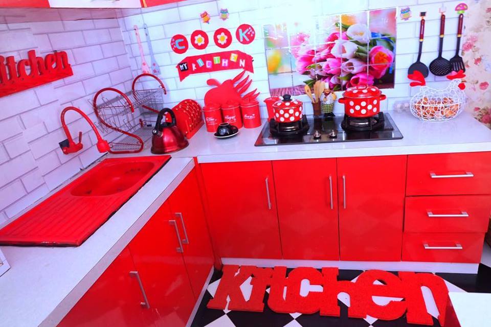 Inspirasi Foto  Dapur  Minimalis  Bertema Warna Merah Yang Cantik dan Rapi Homeshabby com 