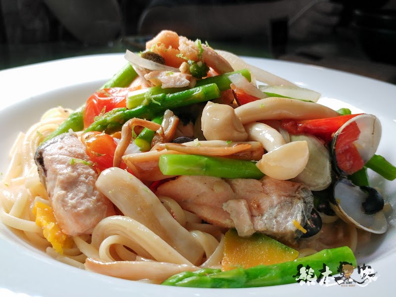 苗栗酪農義式料理|紅穀倉餐廳|飛牛牧場服務中心~牛奶優格入菜好滋味