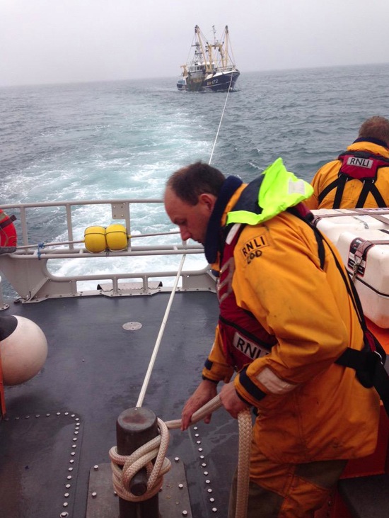 Through the Gaps! Newlyn Fishing News Penlee's Ivan Ellen out on an