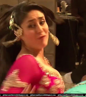 Kareena Kapoor exposing her deep milky cleavage photos - Girlz Around ...