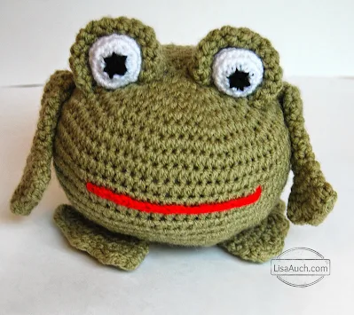 Free Easy Crochet Frog Pattern by LisaAuch free crochet patterns and Designs
