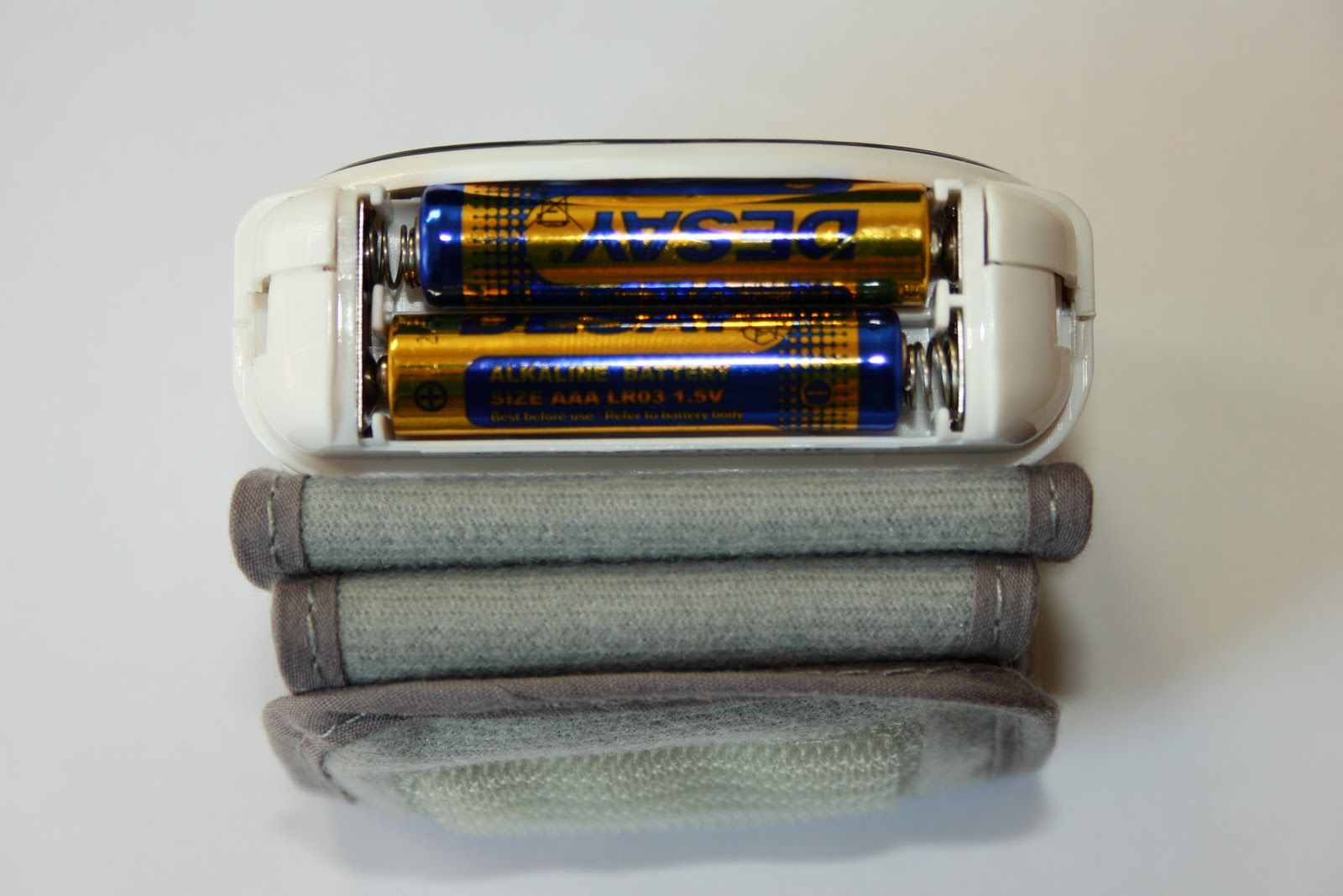 Kedai Epilator Berkualiti Jenama BRAUN dan EMJOI: Sanitas Wrist blood