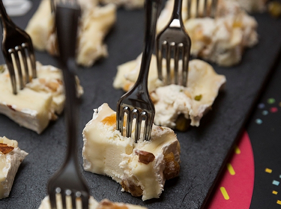 Queso Brie con frutos secos