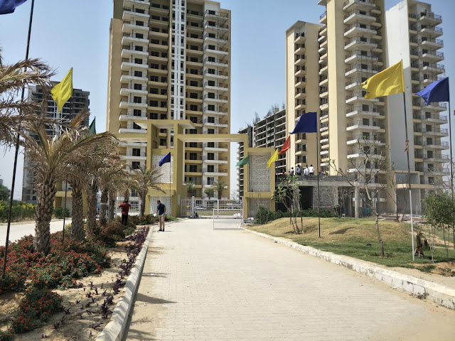 ASSOTECH BLITH SOCIETY SHOP GURGAON, Society shops on dwarka expressway, society shops gurgaon, ready to move society shops, society shops sector 99 gurgaon, assotech blith society shops gurgaon, assotech shops gurgaon, society shops payment plan, society shops on dwarka expressway gurgaon, shops bang on 150mtr road, road facing society shops gurgaon, society shop layout gurgaon