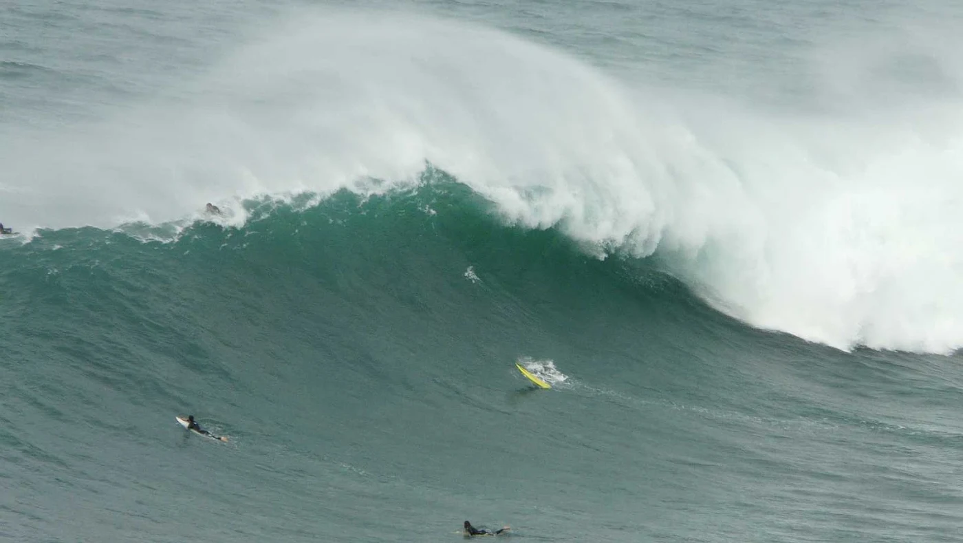 sesion otono menakoz septiembre 2015 surf olas grandes 16