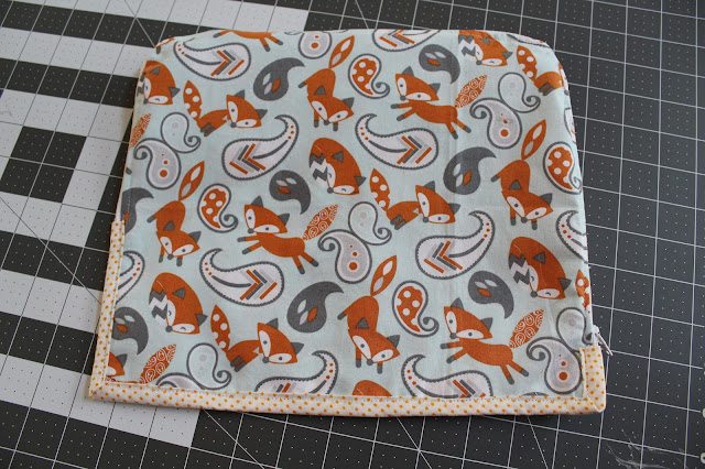 Foxy Makeup Bag | www.kimsixfix.com