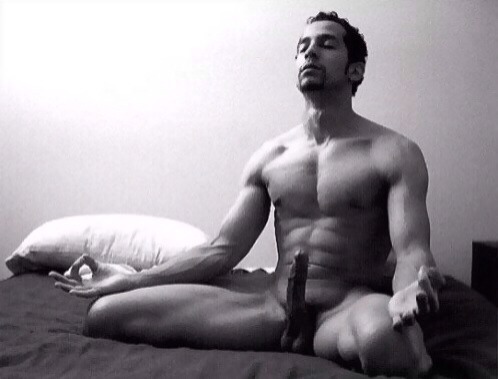 Nude Yoga For Men 105