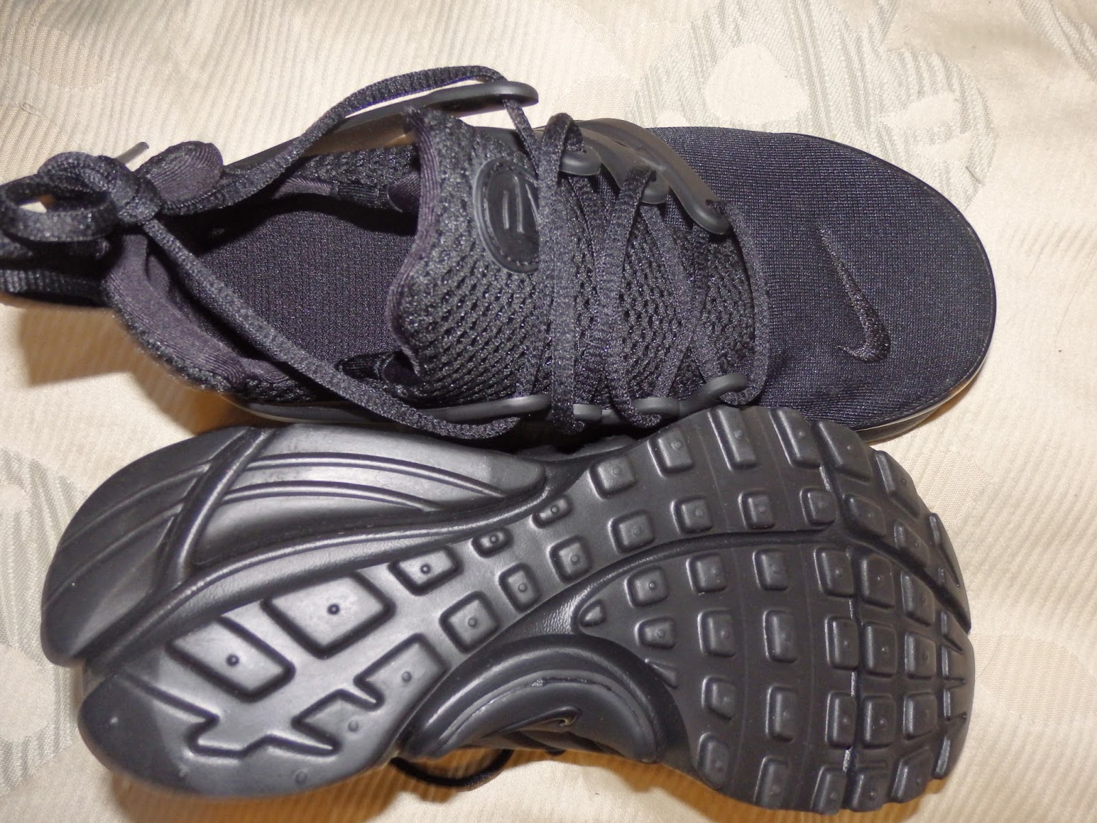 foamposite kids foot locker