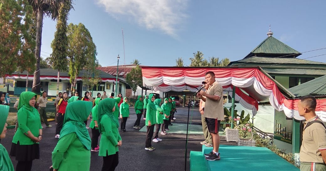 Senam Maumere Di Makodim 1423 Soppeng Sita Perhatian Warga Suara Palapa