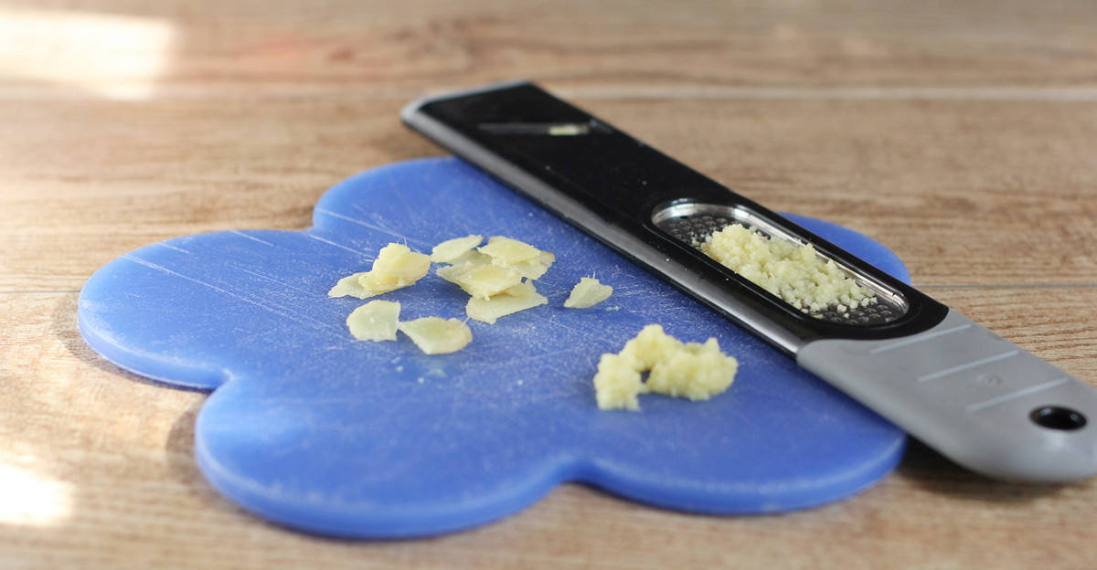 Cookistry's Kitchen Gadget and Food Reviews Microplane 3in1 Ginger Tool