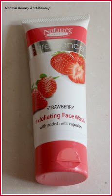 Nature's Essence Caressence Strawberry Exfoliating Face Wash