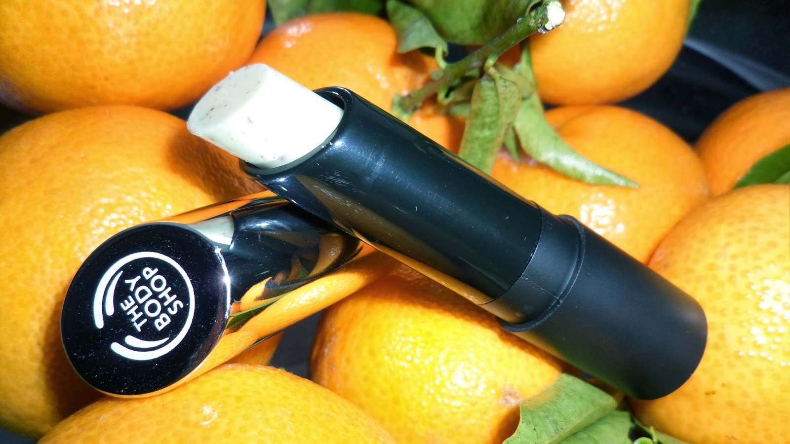 Nicole Top To Toe Body Shop Lip Scuff lip exfoliator