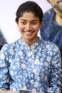 Sai Pallavi looks super cute in plain dress at her interview in Telugu about movie Fidaa ~ Exclusive Celebrities Galleries 031