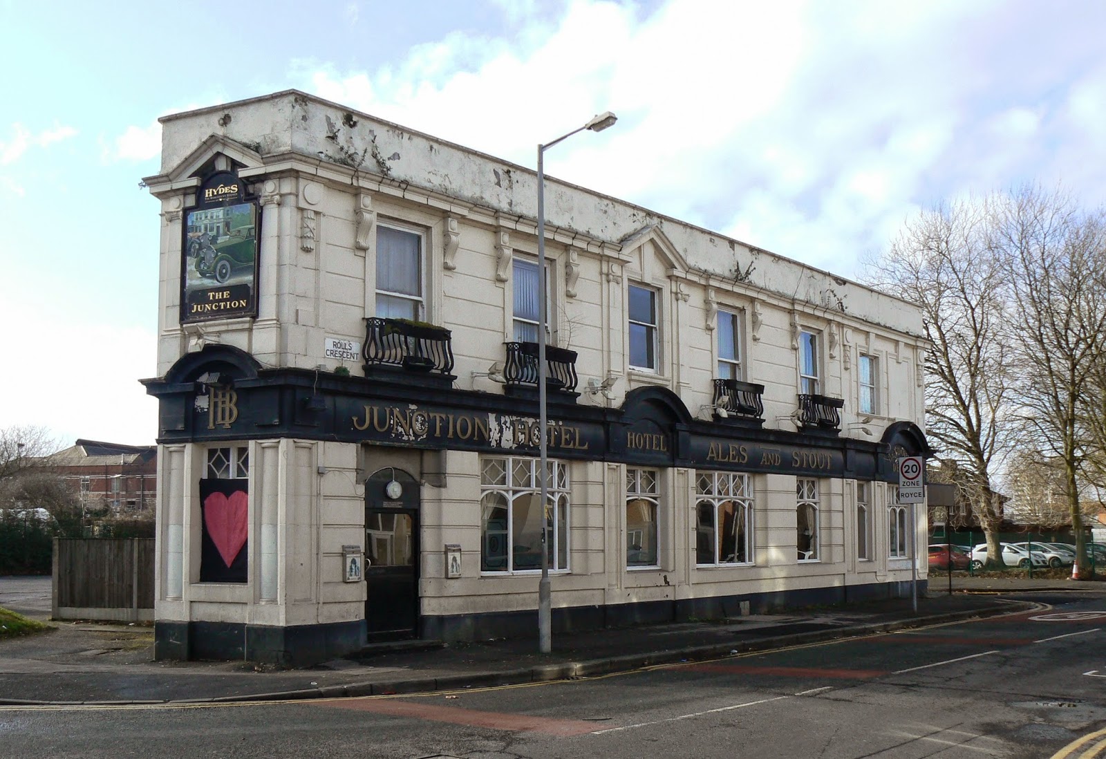 Andrew Simpson Another of those Hulme pubs......... the Junction