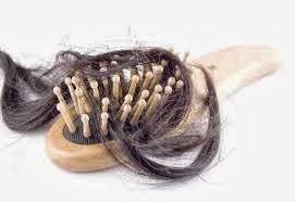 5 Cara Mengatasi Rambut Rontok Secara Alami