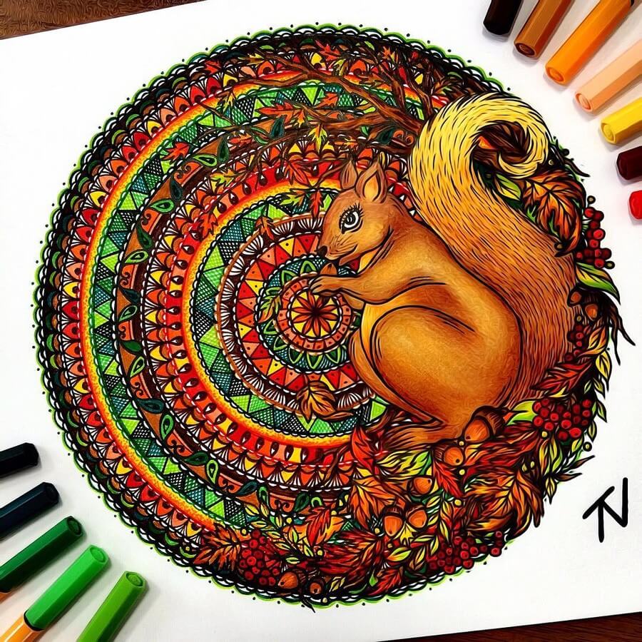 07-Squirrel-Nigar-Tahmazova-Color-Plus-B&W-Animal-Ink-Drawings-www-designstack-co