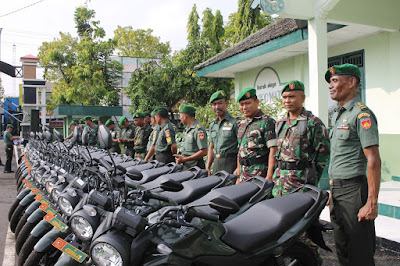 INI PESAN DANDIM SRG KEPADA BABINSA SAAT SERAHKAN MOTOR DINAS BARU INI PESAN DANDIM SRG KEPADA BABINSA SAAT SERAHKAN MOTOR DINAS BARU