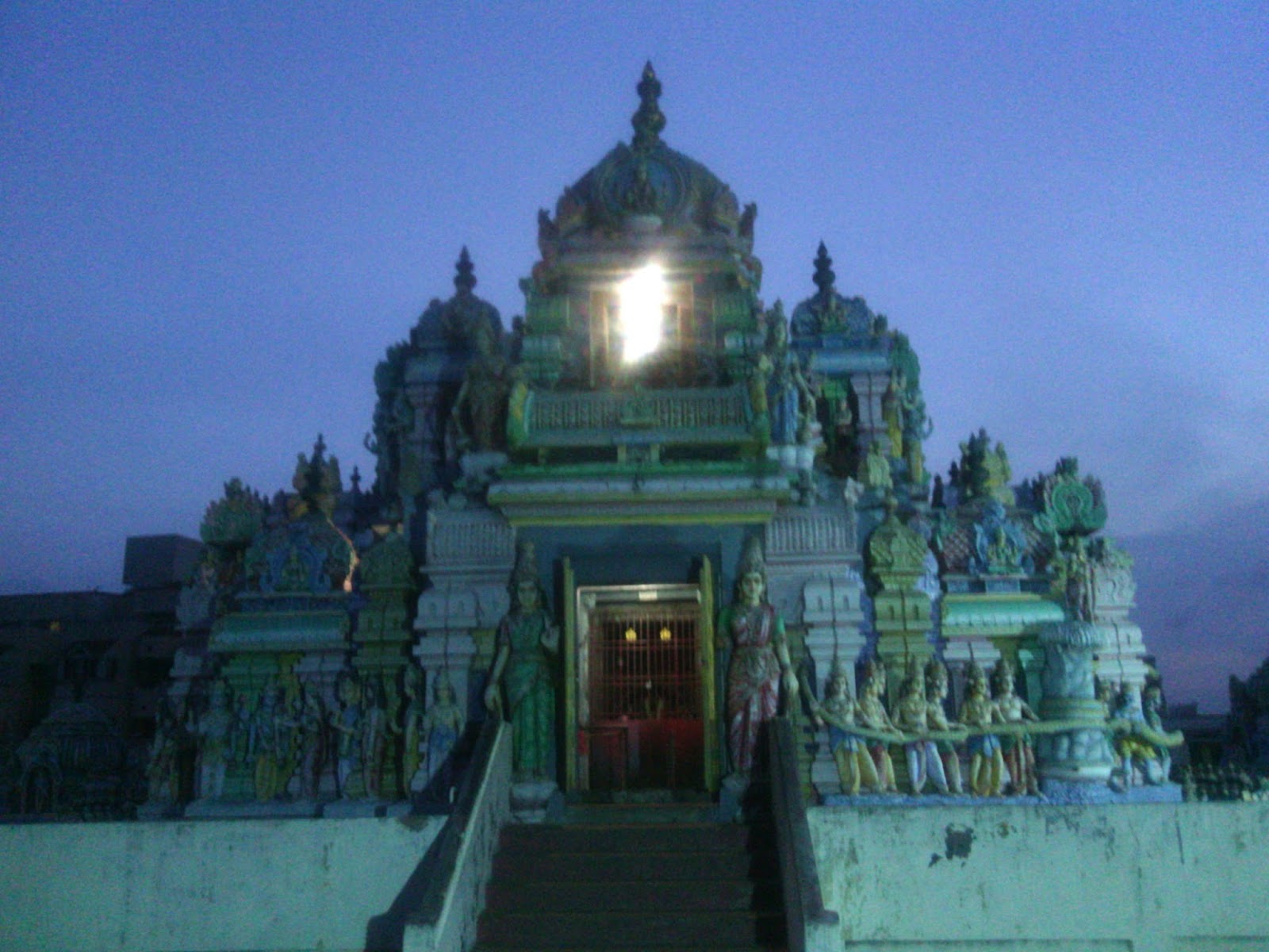 The lone traveller Ashtalakshmi Temple