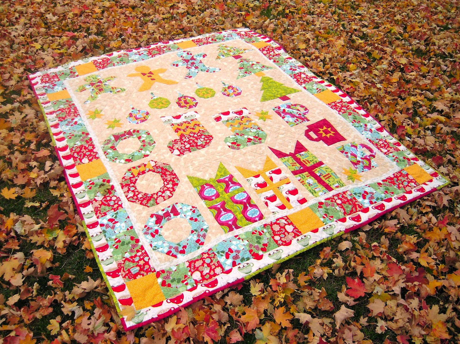 http://sewinsomethin.blogspot.com/2014/10/bloggers-quilt-festival-deck-halls.html