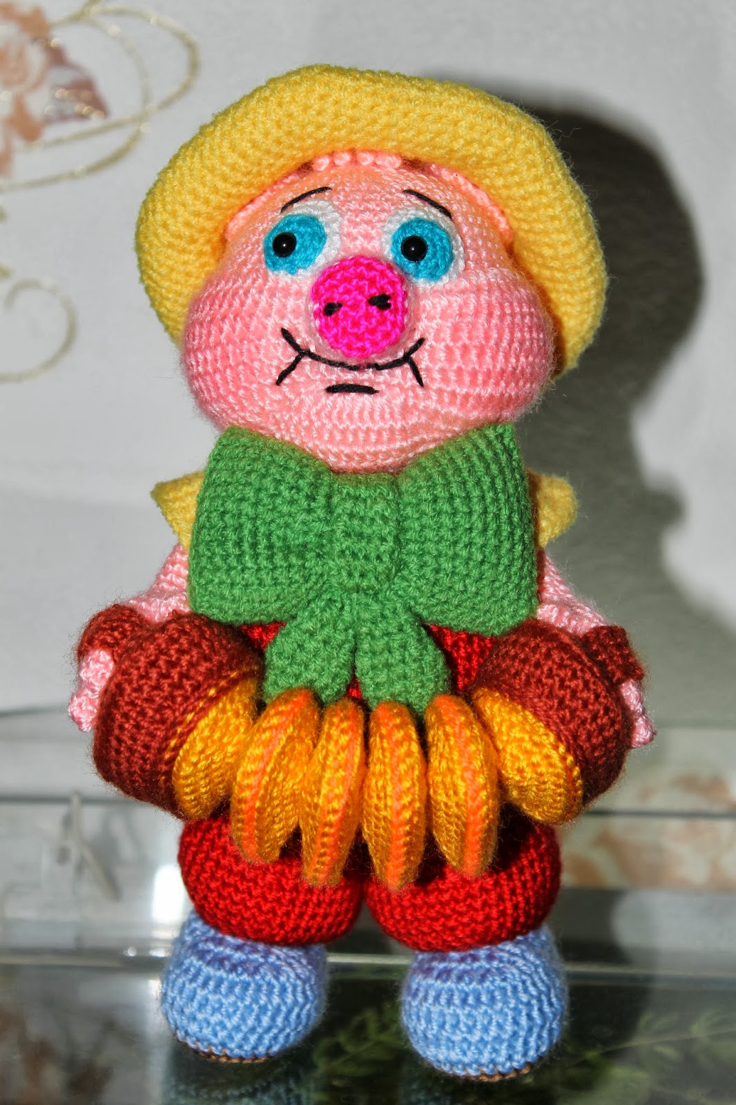 пасхальные зайчики елены беловой. улитка елены беловой. игрушки елены беловой крючком. игрушки елены беловой. биография елены беловой.