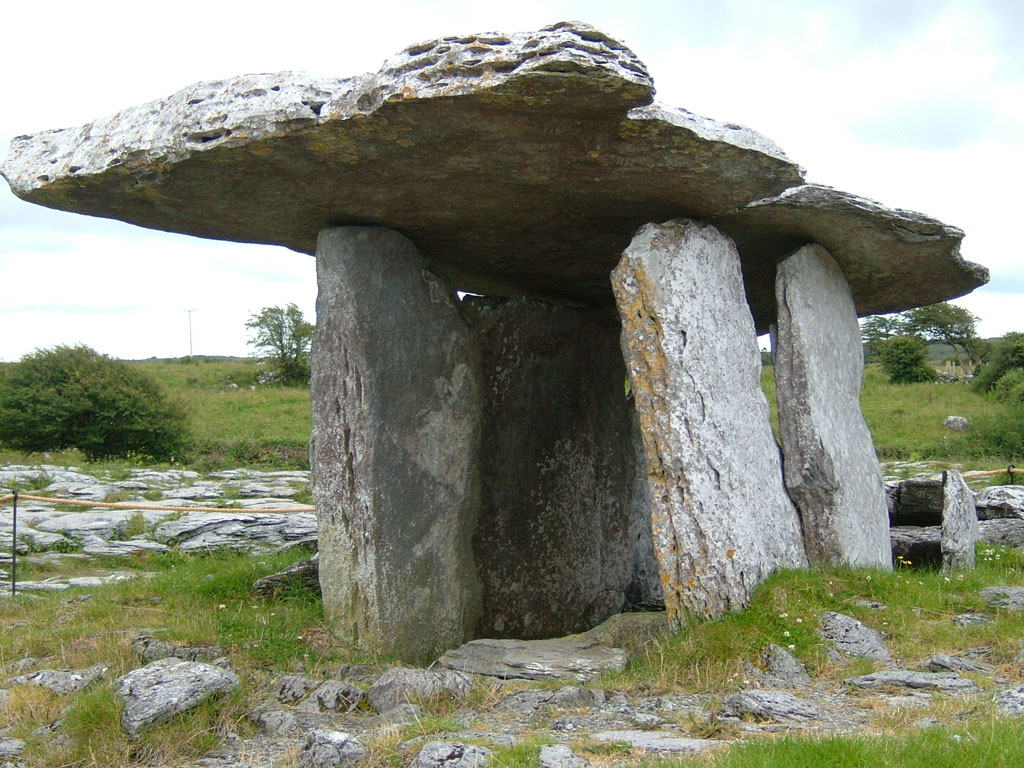 Resultado de imagem para dólmenes, antas de portugal