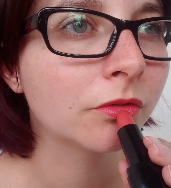 [Beauty] L.O.V. Lip affair Color & Care Lipstick N° 510 Silvia´s Coral