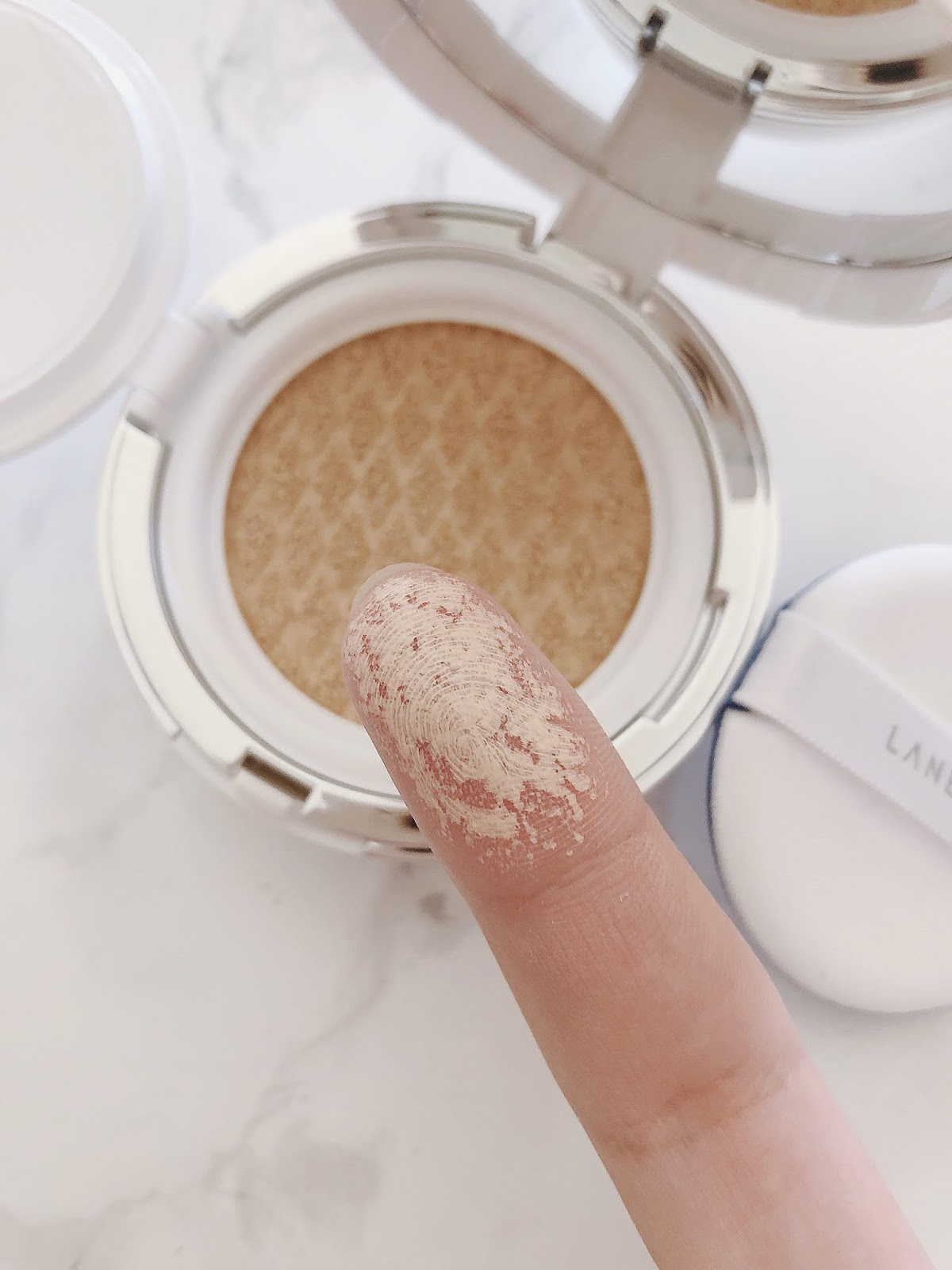 The Laneige Cushion Hydra Radiance Foundation Mademoiselle Dena