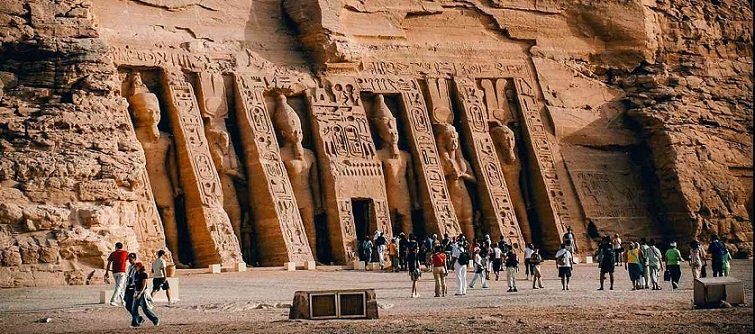 Abu Simbel, Kuil yang Diukir di Bebatuan Gunung Abu Simbel, Kuil yang Diukir di Bebatuan Gunung
