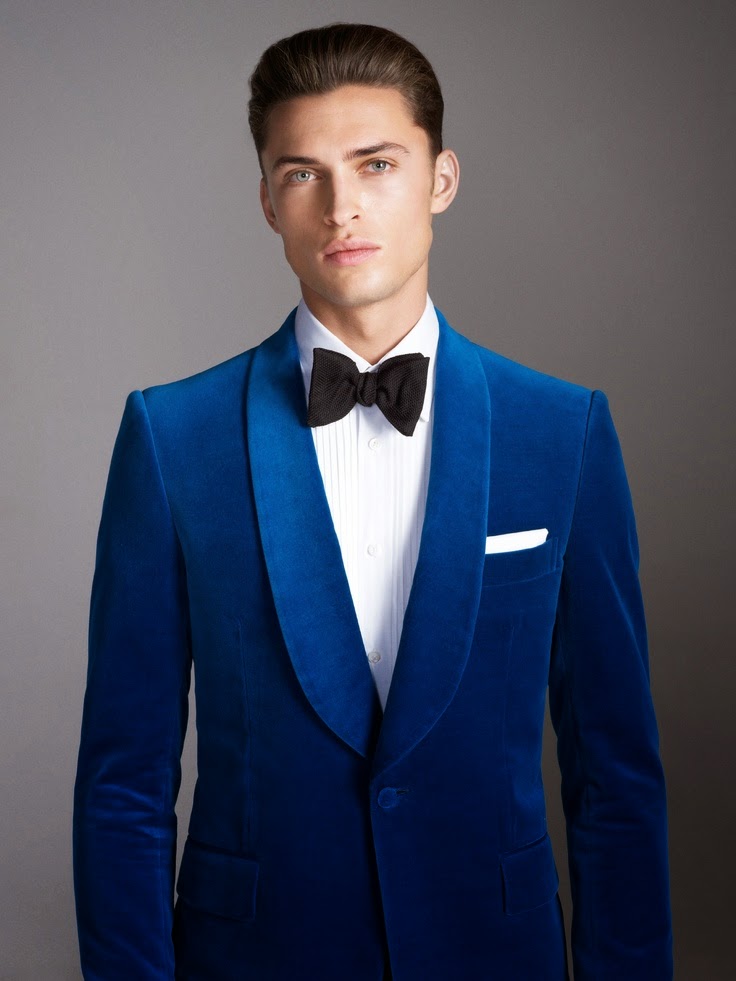Men`s USA Blue Velvet Blazer is famous among the all generation