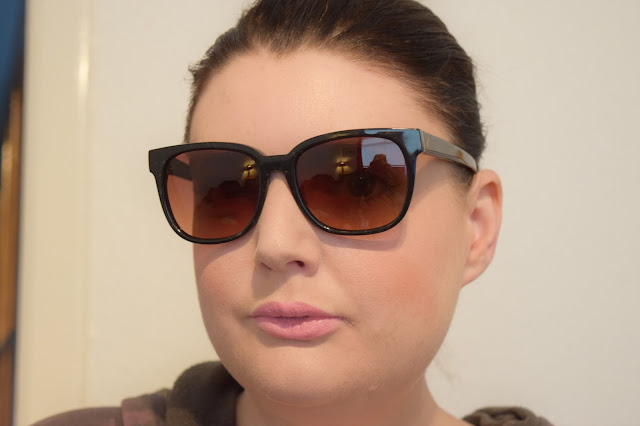 Tens Sunglasses worn by Laura Pearson-Smith