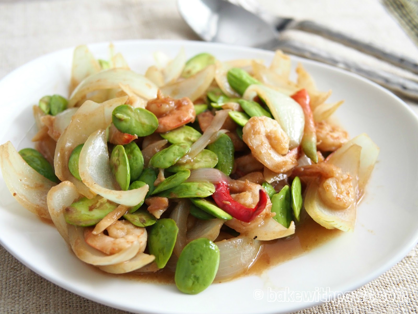 Stir Fry Petai with Asam Jawa (Stir Fry Stink Bean with Tamarind Sauce