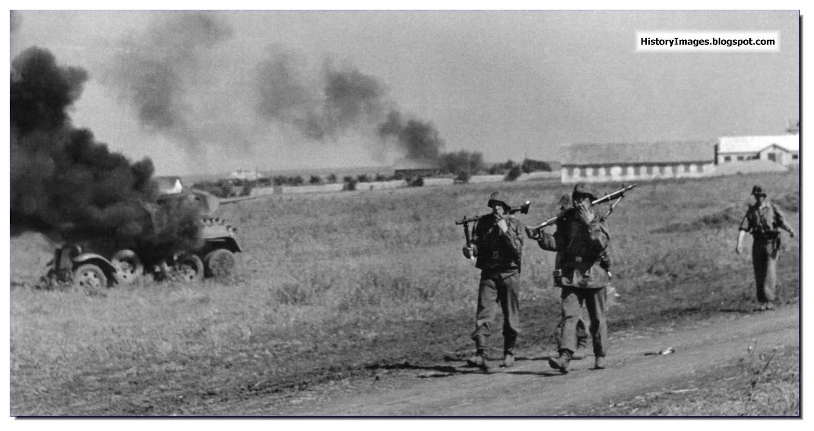 23 июня 1941 г. Немецкие солдаты 22 июня 1941. Атака немцев 1941. Немцы на границе СССР 1941. Начало войны 1941 немцы.