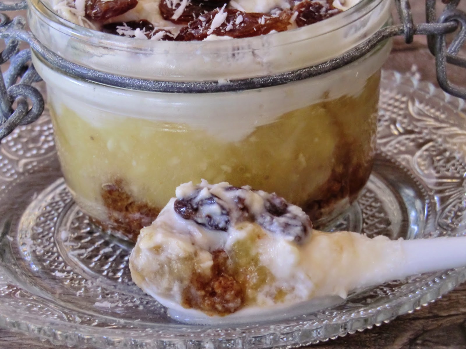 Verrine tropicale à la banane et aux fruits secs sans gluten et sans
