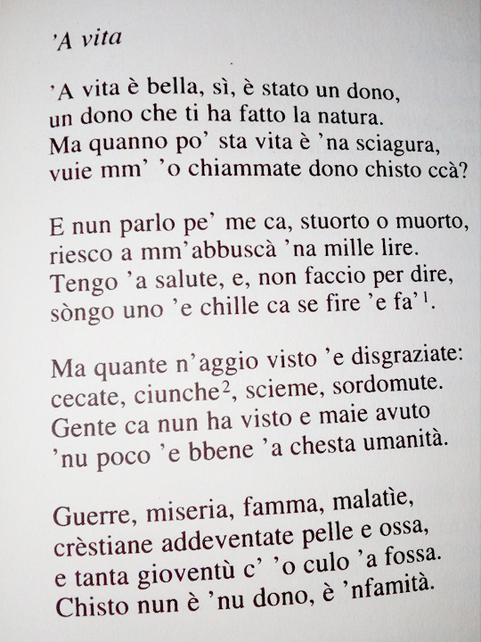 Dialetto Napoletano Poesie Di Natale In Napoletano.A Vita Poesia Di Toto Non Solo Attore Camminando Per I Vicoli Napoli