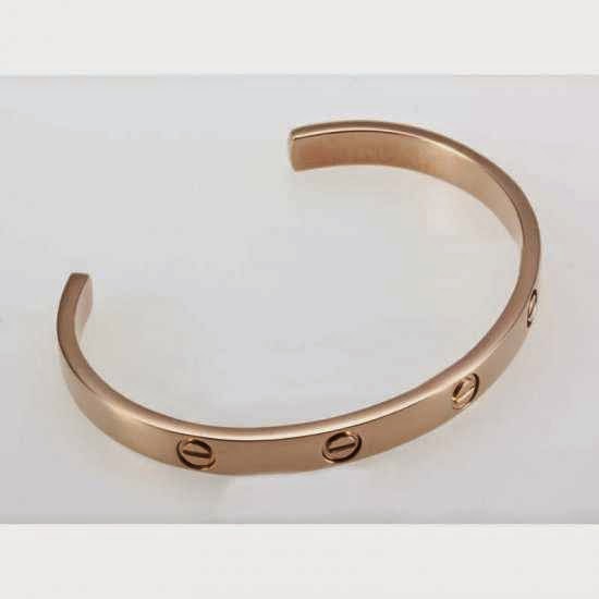 cartier love bracelet metal detector