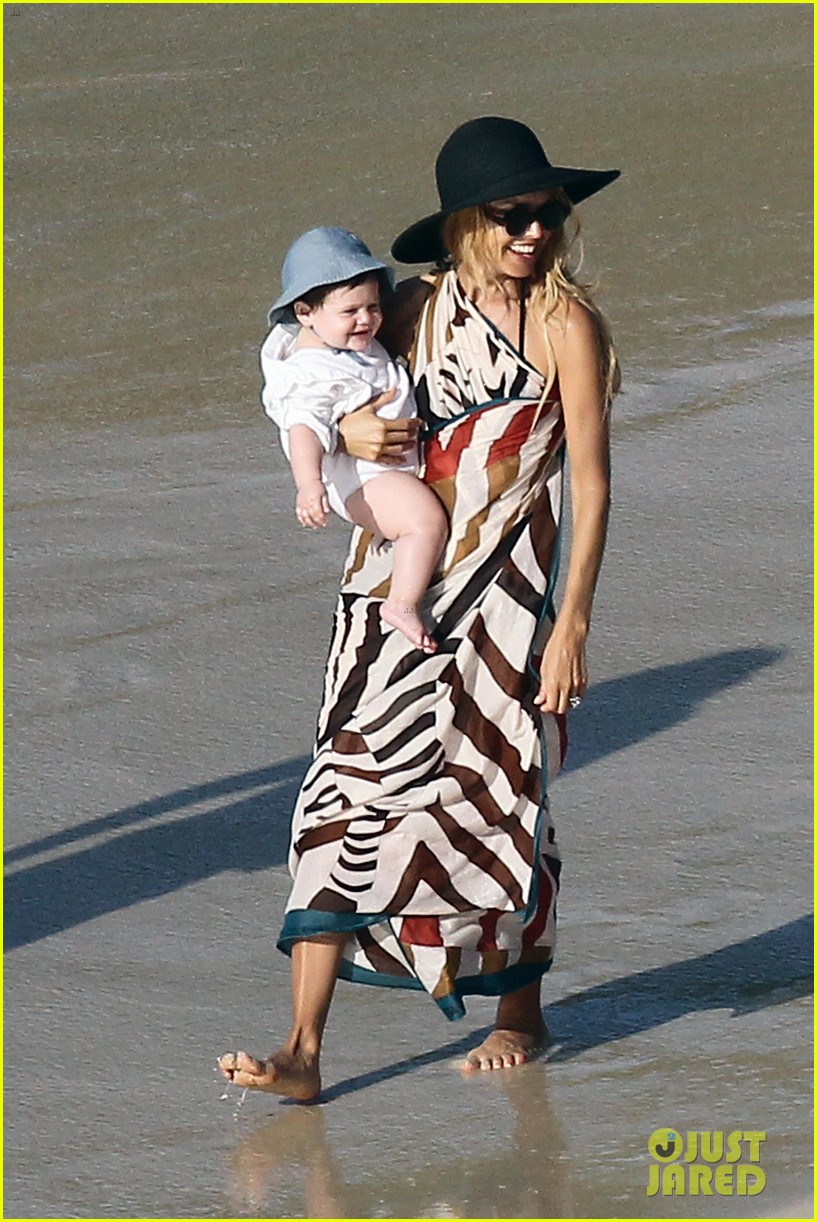 W-W-W: RACHEL ZOE beach style