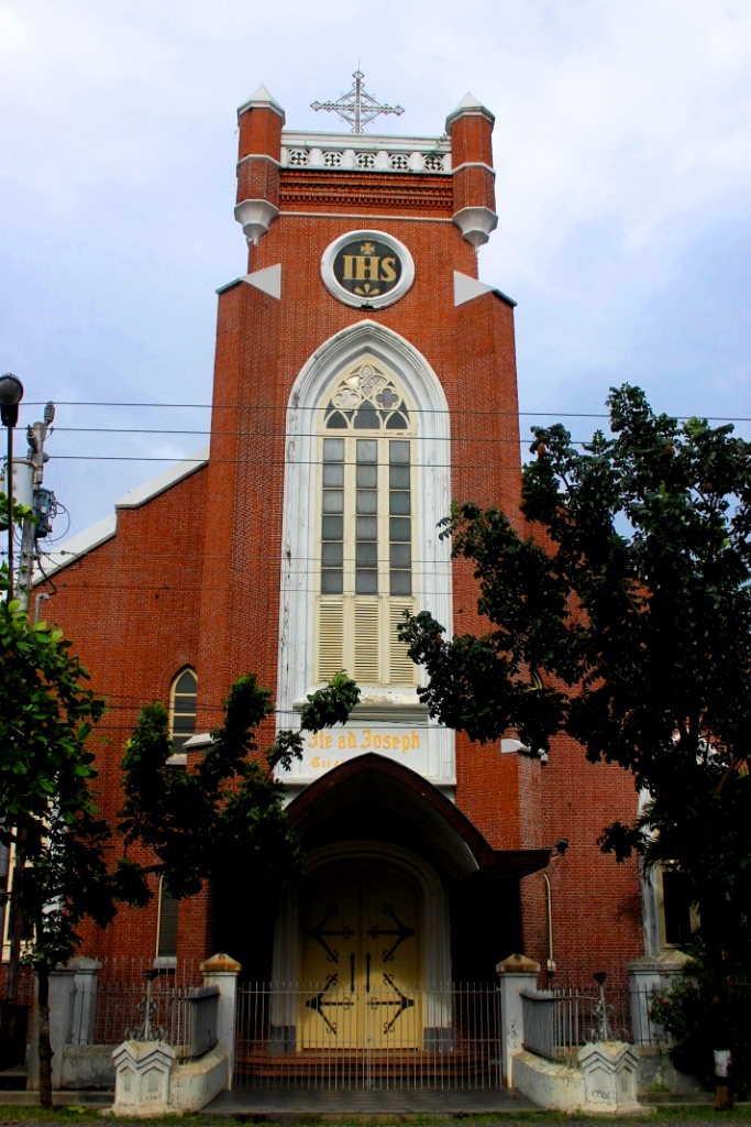 Fotografi Gereja Katolik Indonesia: Gereja Katolik St. Yusuf, Gedangan