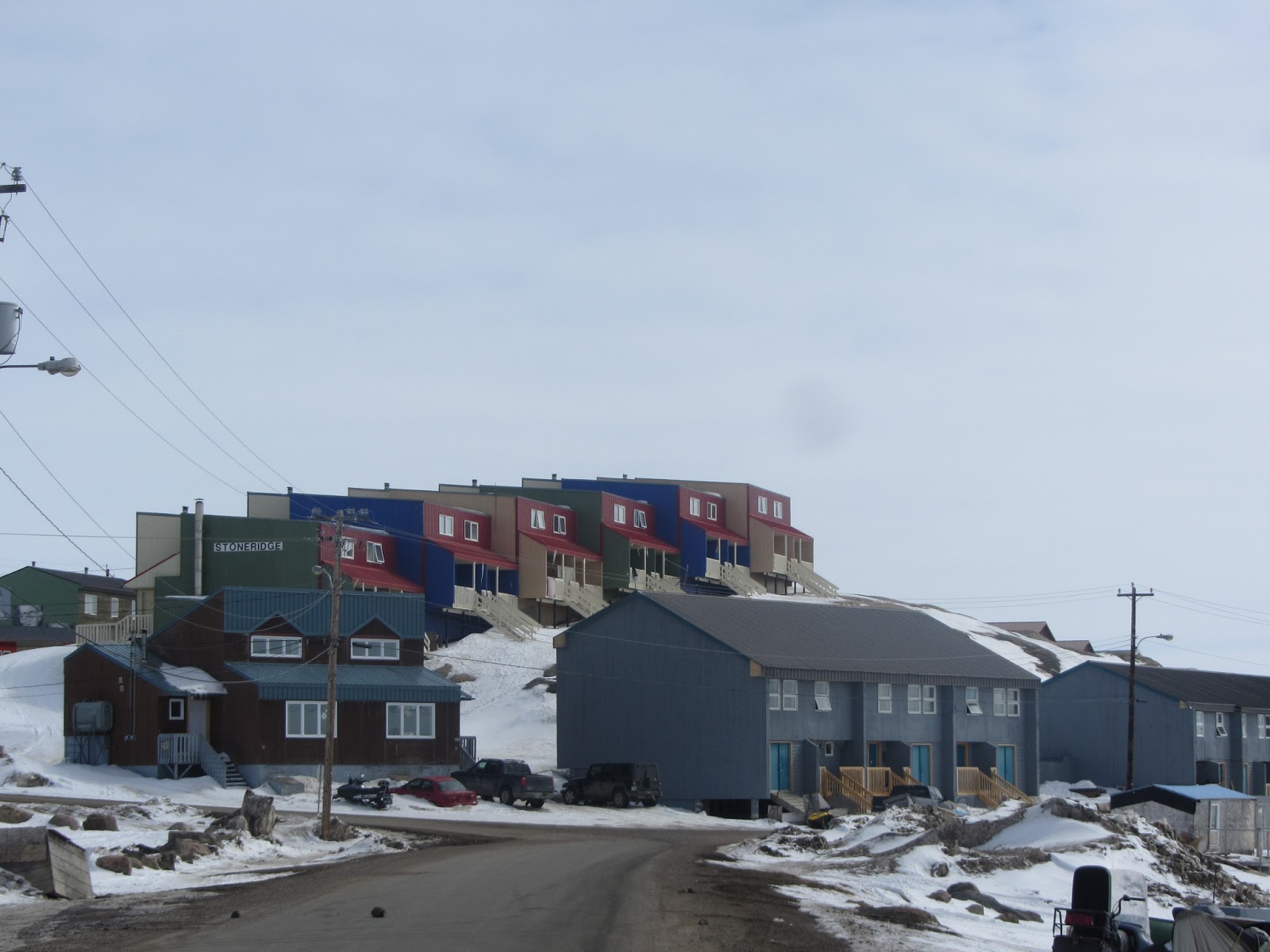 run, gloria, run! the houses of iqaluit