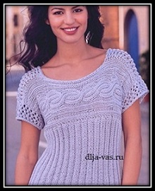 letnii pulover s korotkim rukavom svyazannii spicami so shemoi uzora i opisaniem vyazaniya