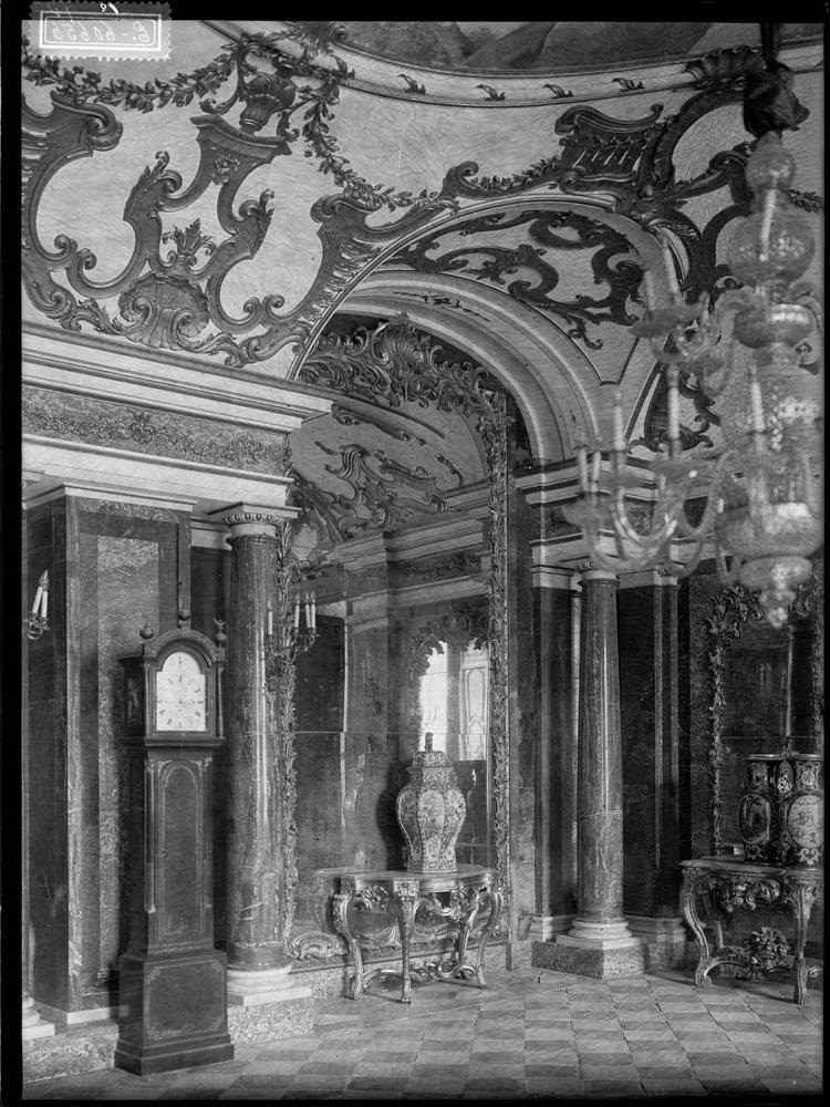 Arqueología de Imágenes: EL PALACIO MINIMALISTA