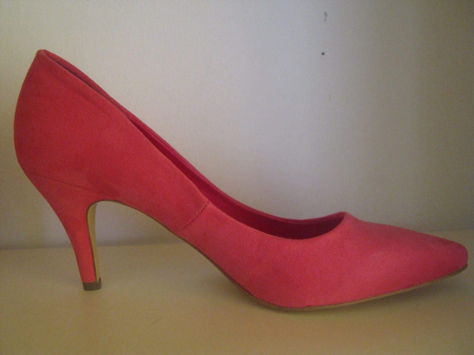 BeautyFashionAndHealthy H&M Roze pumps van imitatie suède