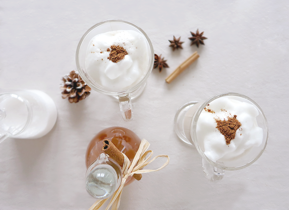 Almond chai latte mit Chai sirup Almond chai latte mit Chai sirup