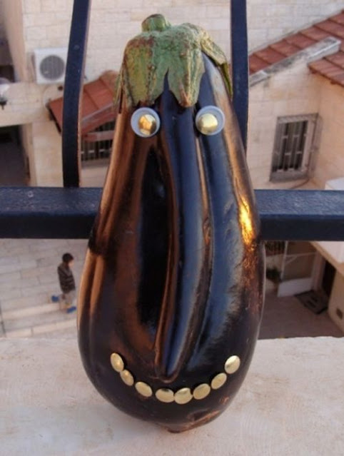 H μελιτζάνα