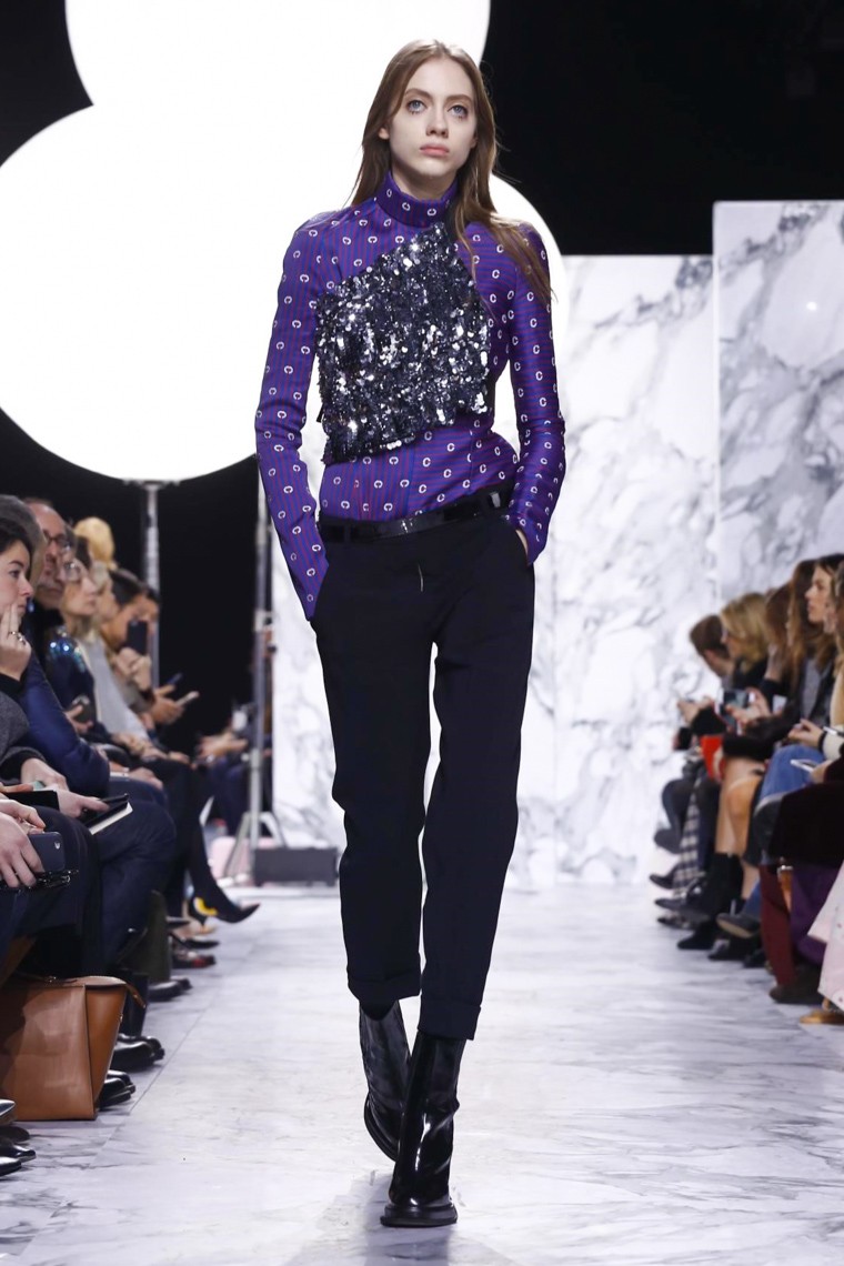 Carven Fall/Winter 2016-2017 RTW PFW carven-fall-winter-2016-2017-collection-paris-fashion-week, carven-fall-winter-2016-2017, carven-fall-winter-2016, carven-fall-winter-2017, carven-fall-winter, carven-fall, carven-fall-2016-2017, carven-fall-2016, carven-fall-2017, dudessinauxpodiums, du-dessin-aux-podiums