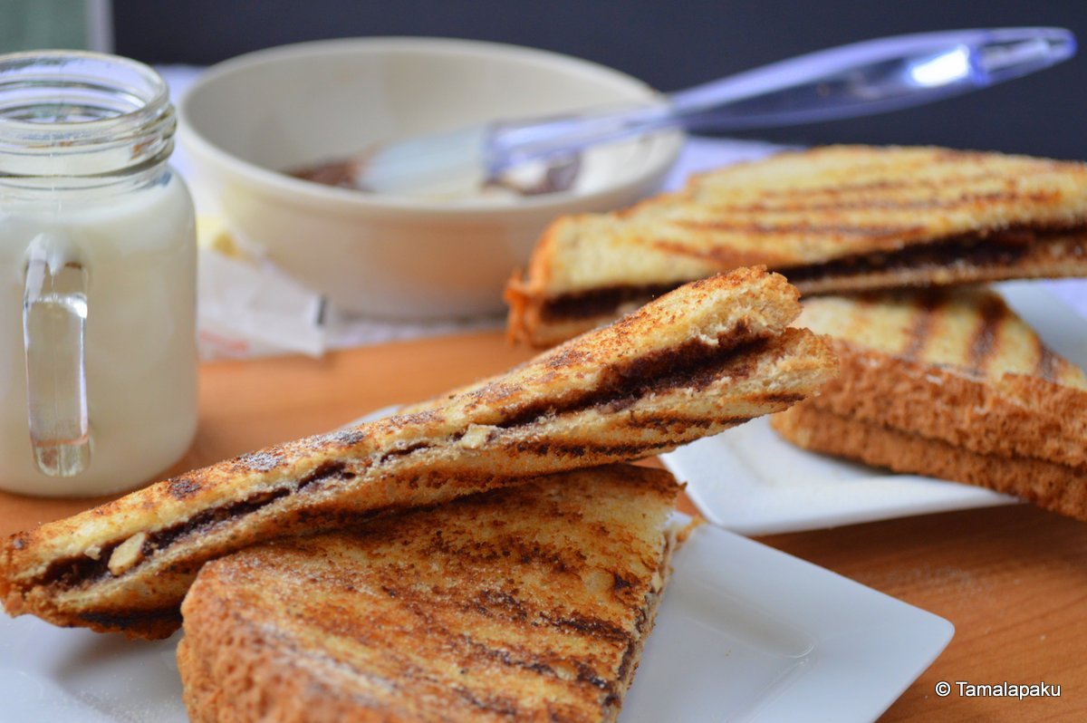 Grilled Chocolate Sandwich Tamalapaku