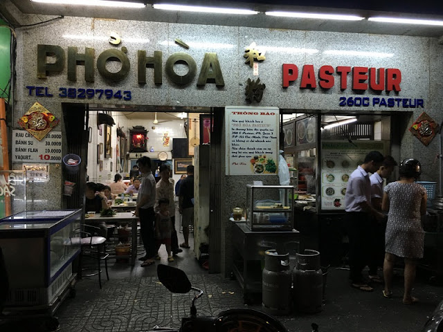 Locals’ Favourite Street Foods in Saigon 2